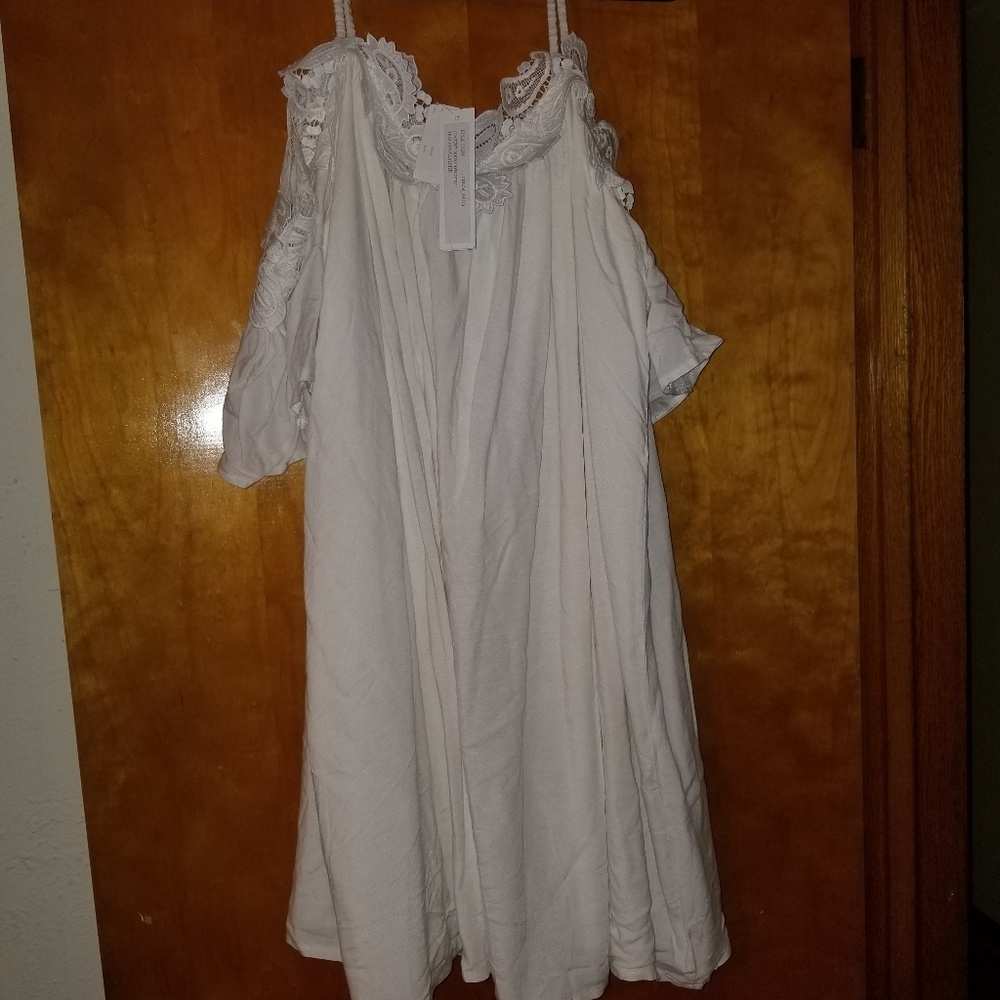 NWT Neiman Marcus Ivory dress
